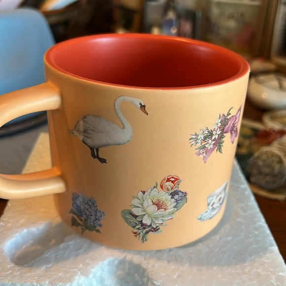 LAST ONE🌷! Urban Outfitters Hidden Icon Flower Mug NEW! - Picture 10 of 13